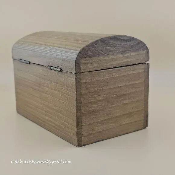 Handmade Wooden Trinket Box Heart Cutout Dome Lid Rustic Brown Primitive Decor - Picture 7 of 9